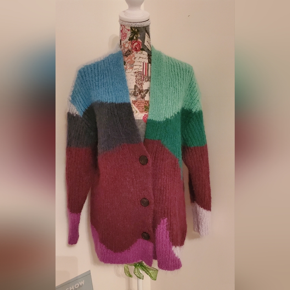 Luxurious Mohair/Alpaca VINCE Intarsia Wave, Cardigan,Size 4-6